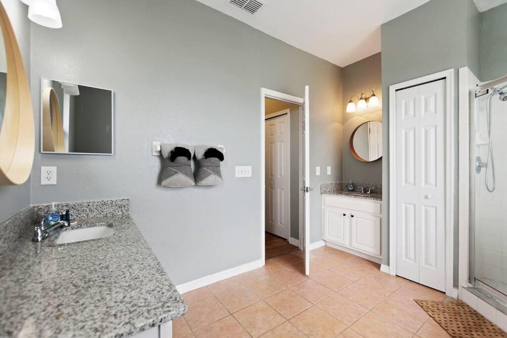 Spacious Disney Themed 5Bed Villa! Private Heated Enclosed Pool/Spa/Bbq! 대번포트 외부 사진